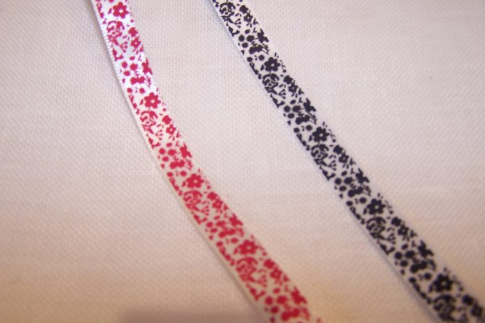 Ruban petites fleurs