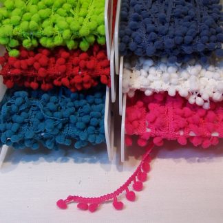 Galon pompons