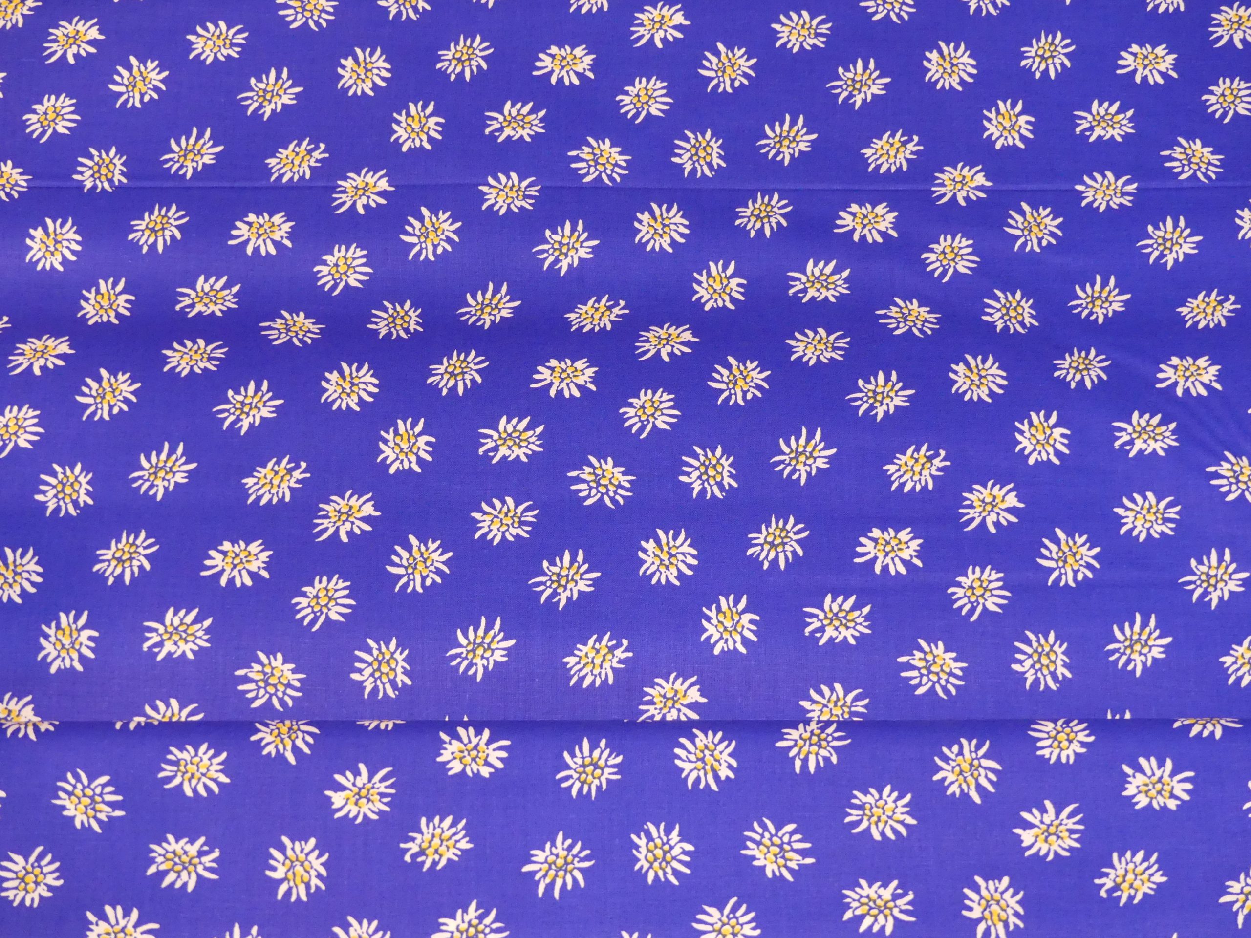 Tissu Bleu avec edelweiss