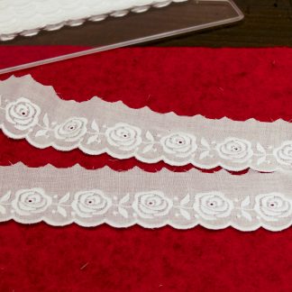 Dentelle broderie anglaise