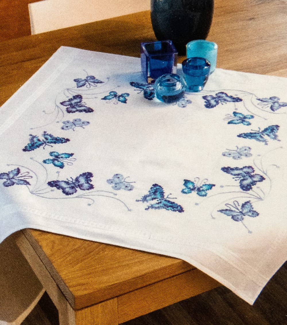 Nappe papillons bleus