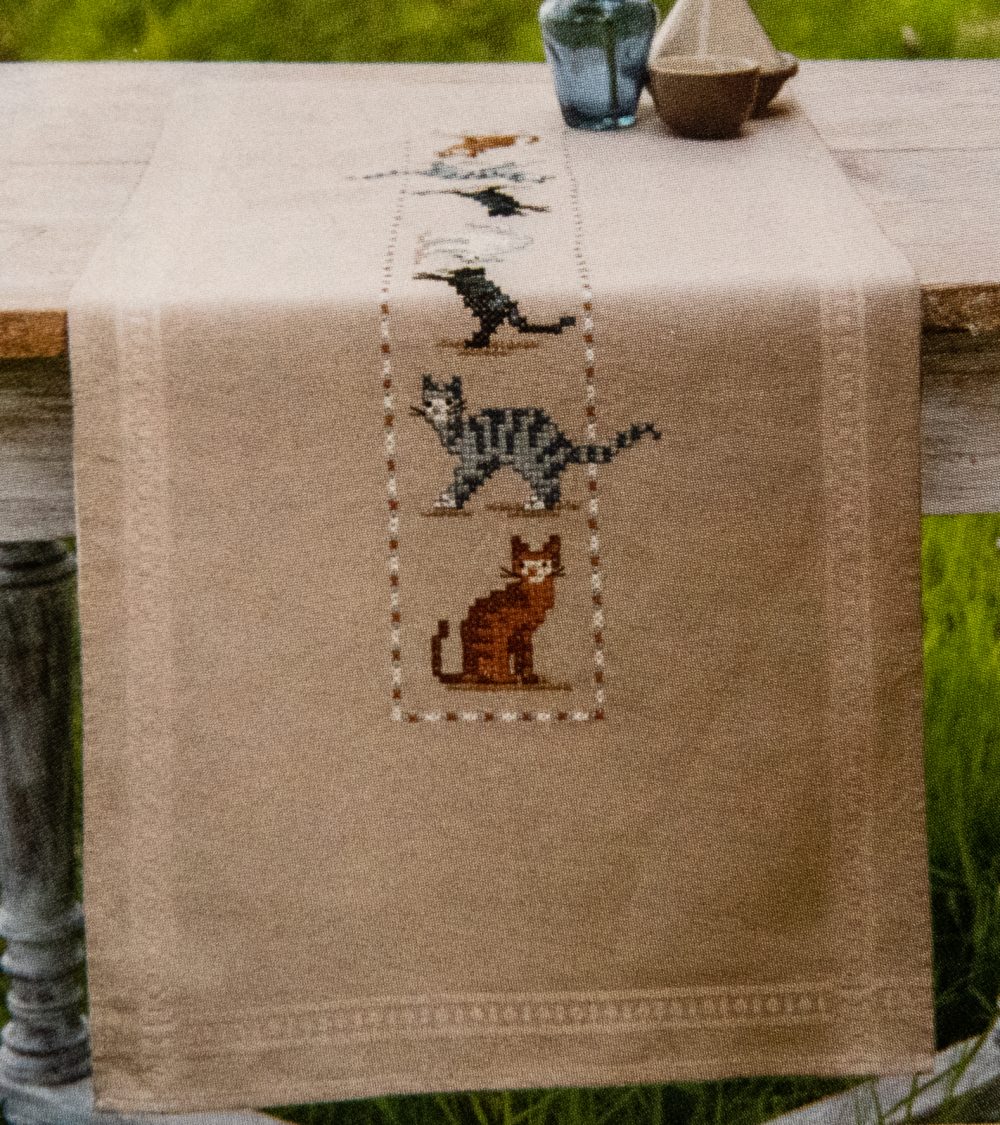 Chemin de table chat espiègles