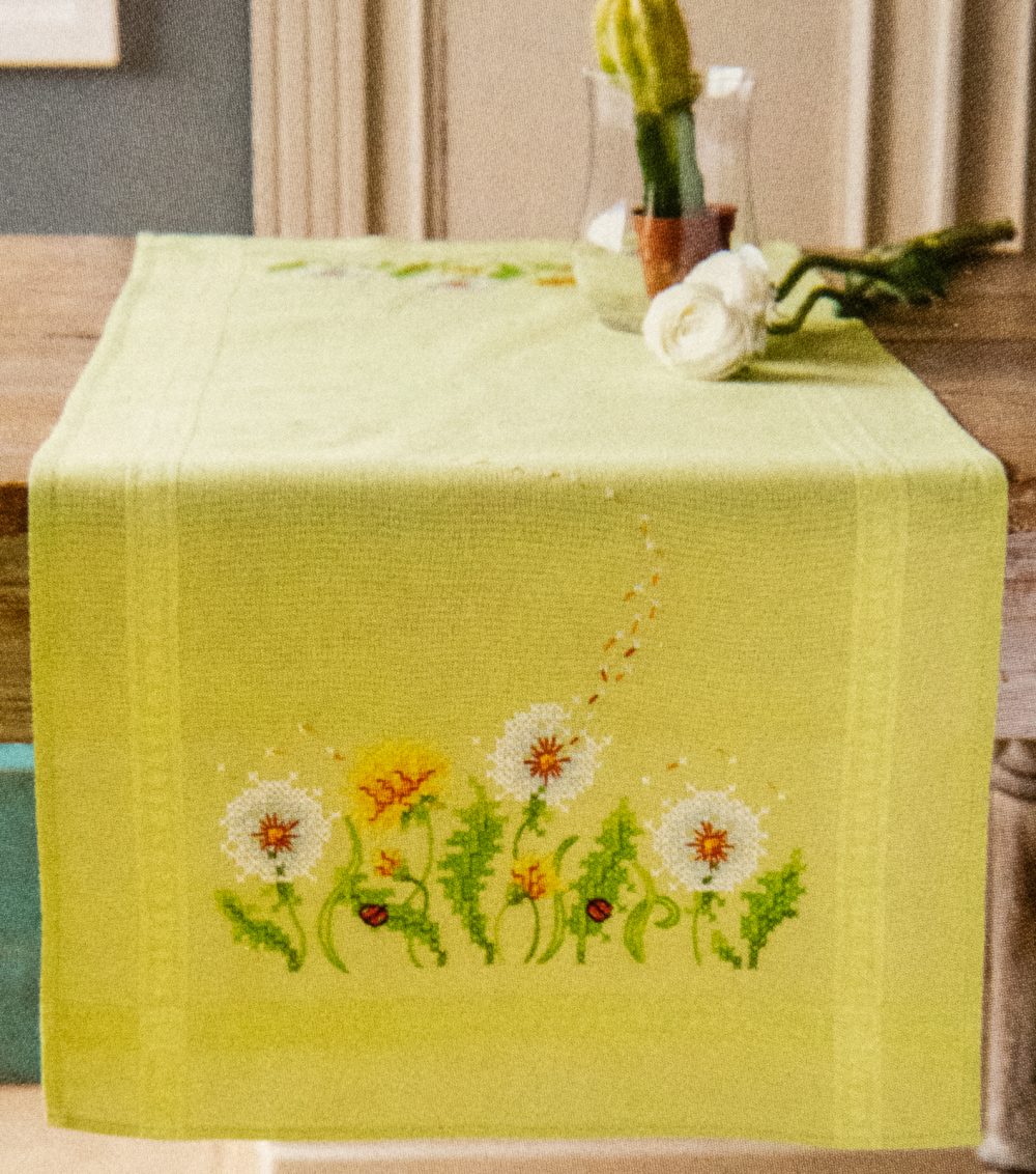 Chemin de table pissenlits