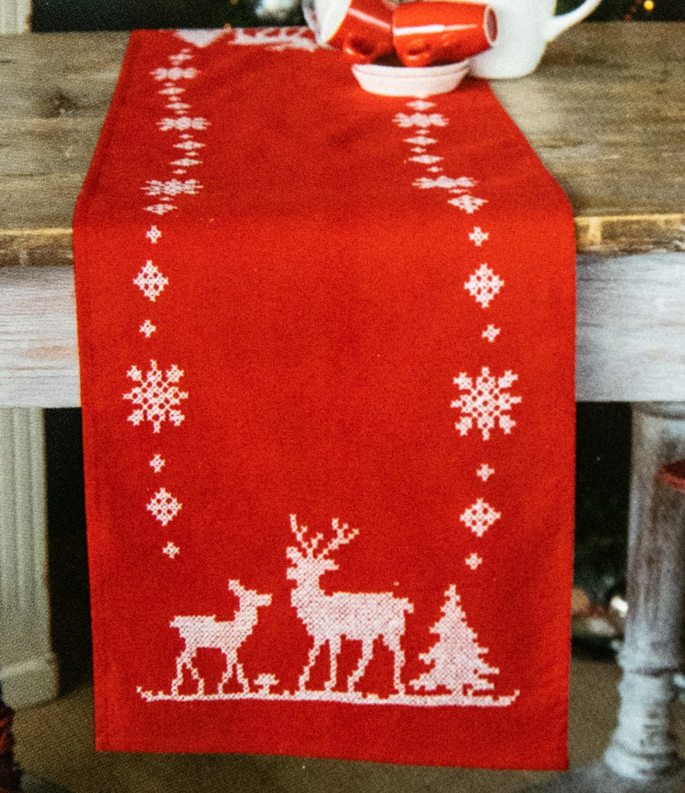 Chemin de table rennes rouges