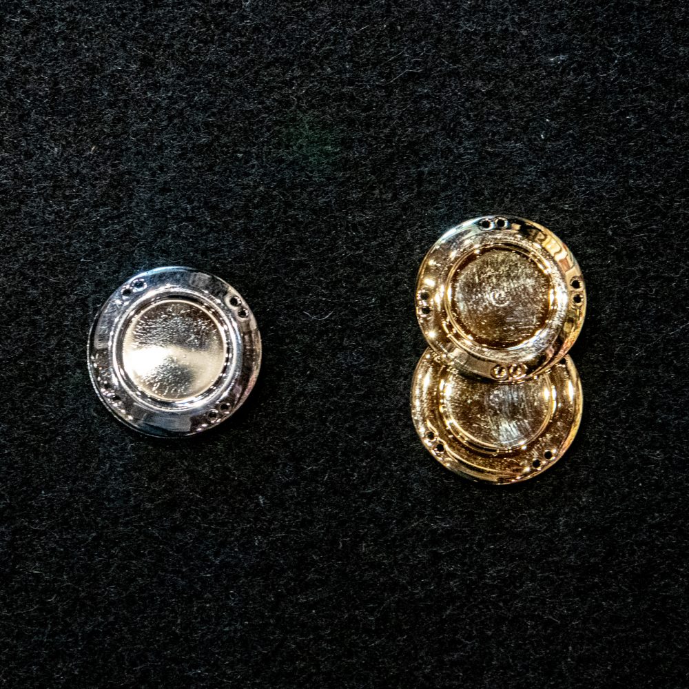 Pression aimantée