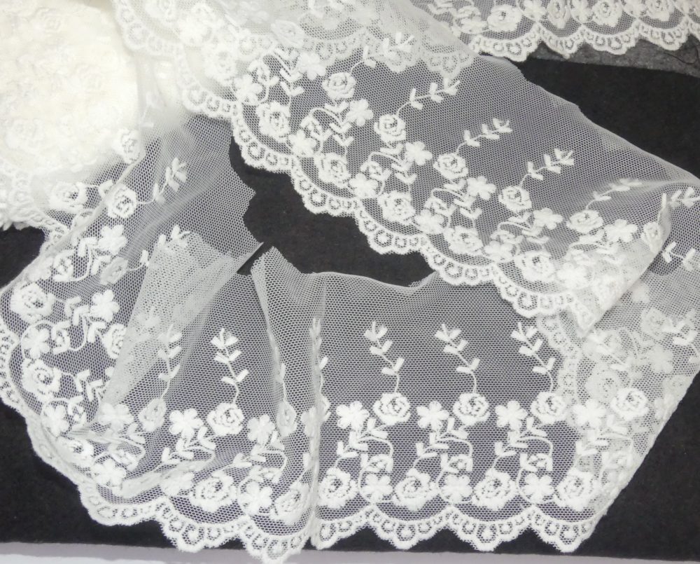 Dentelle fine