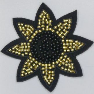 Ecusson fleur perlée