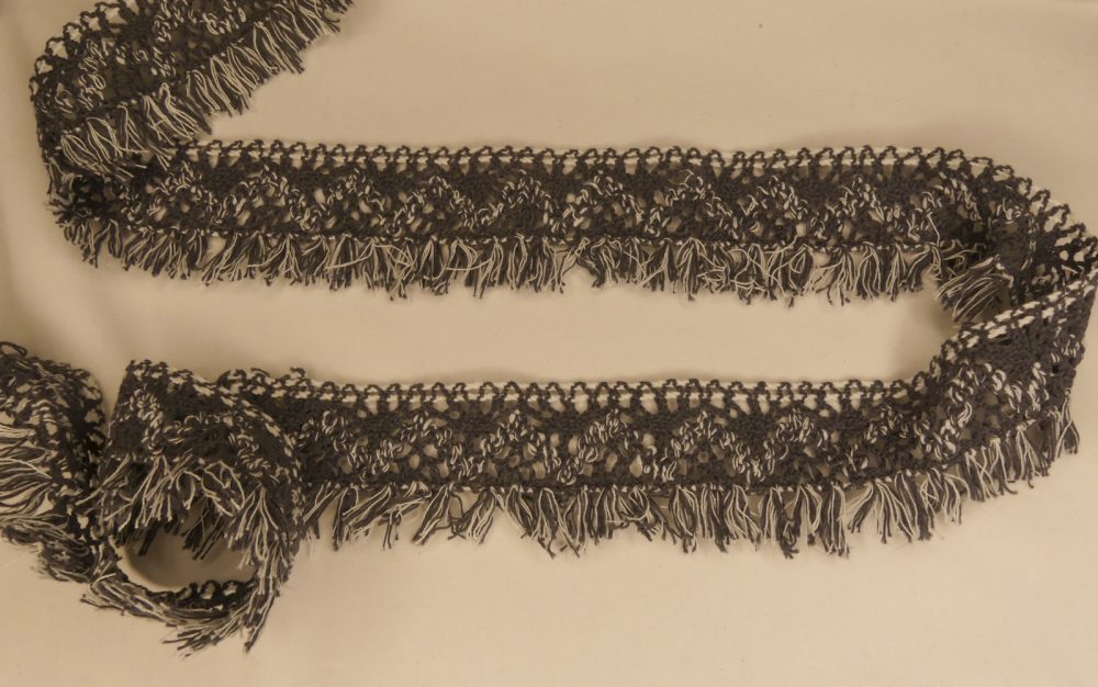 Dentelle frange
