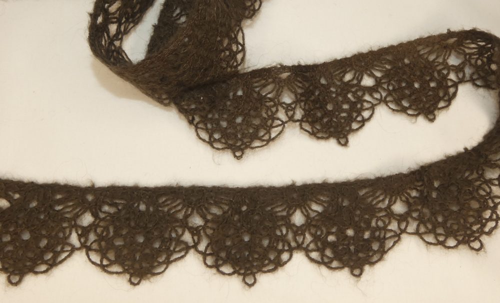 Dentelle laine marron