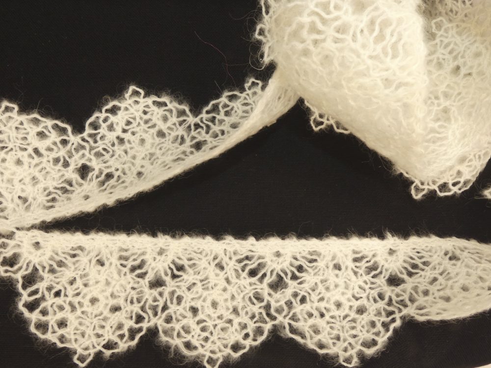 Dentelle laine écrue