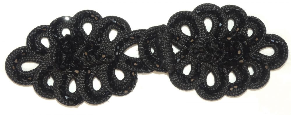 Brandebourg en tissu et perles