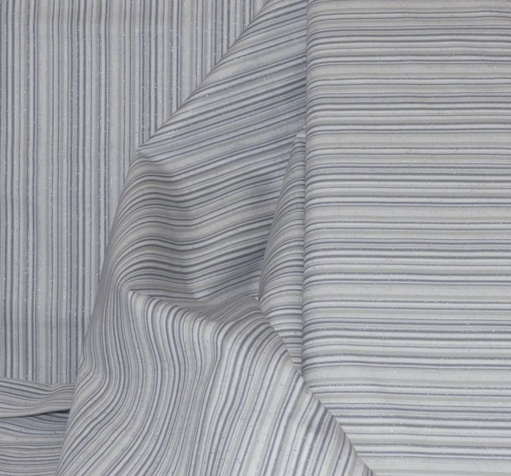 Tissu rayé gris argent
