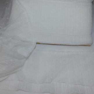 Dentelle fine plissée