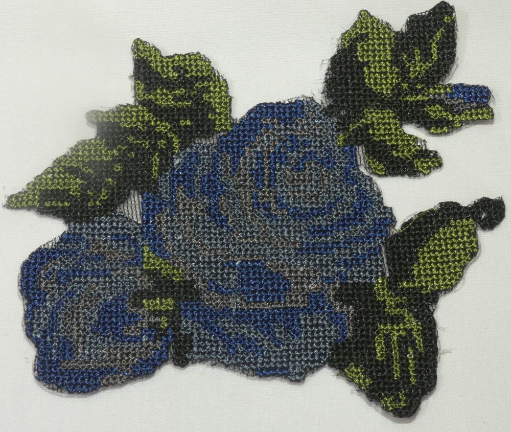 Écusson fleurs bleues