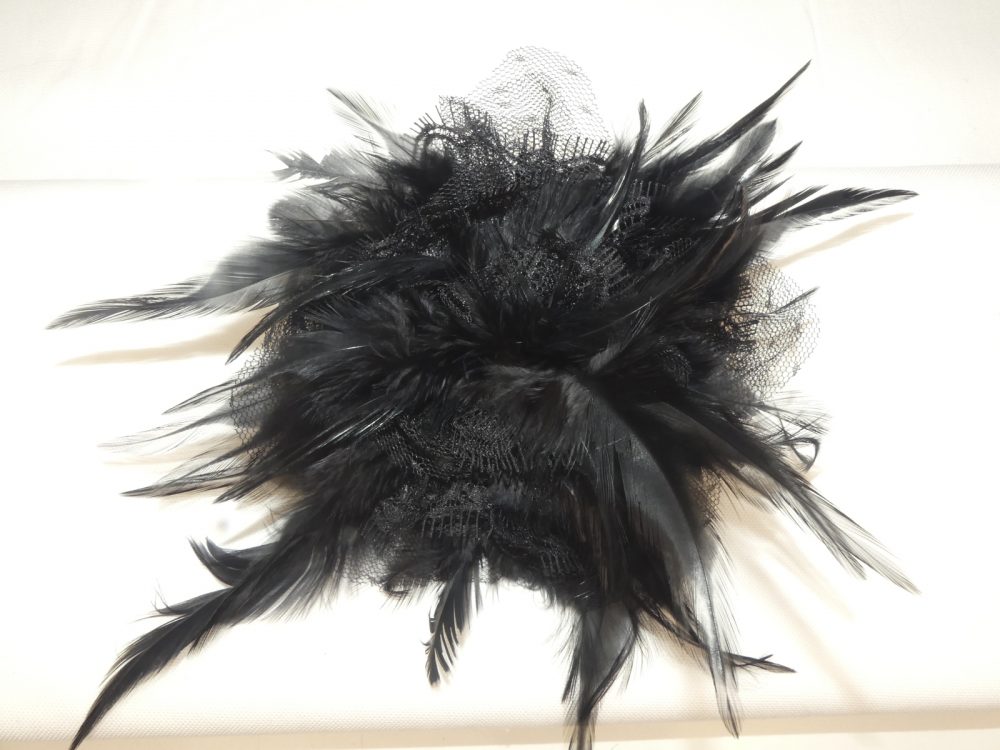 Broche fleur noire