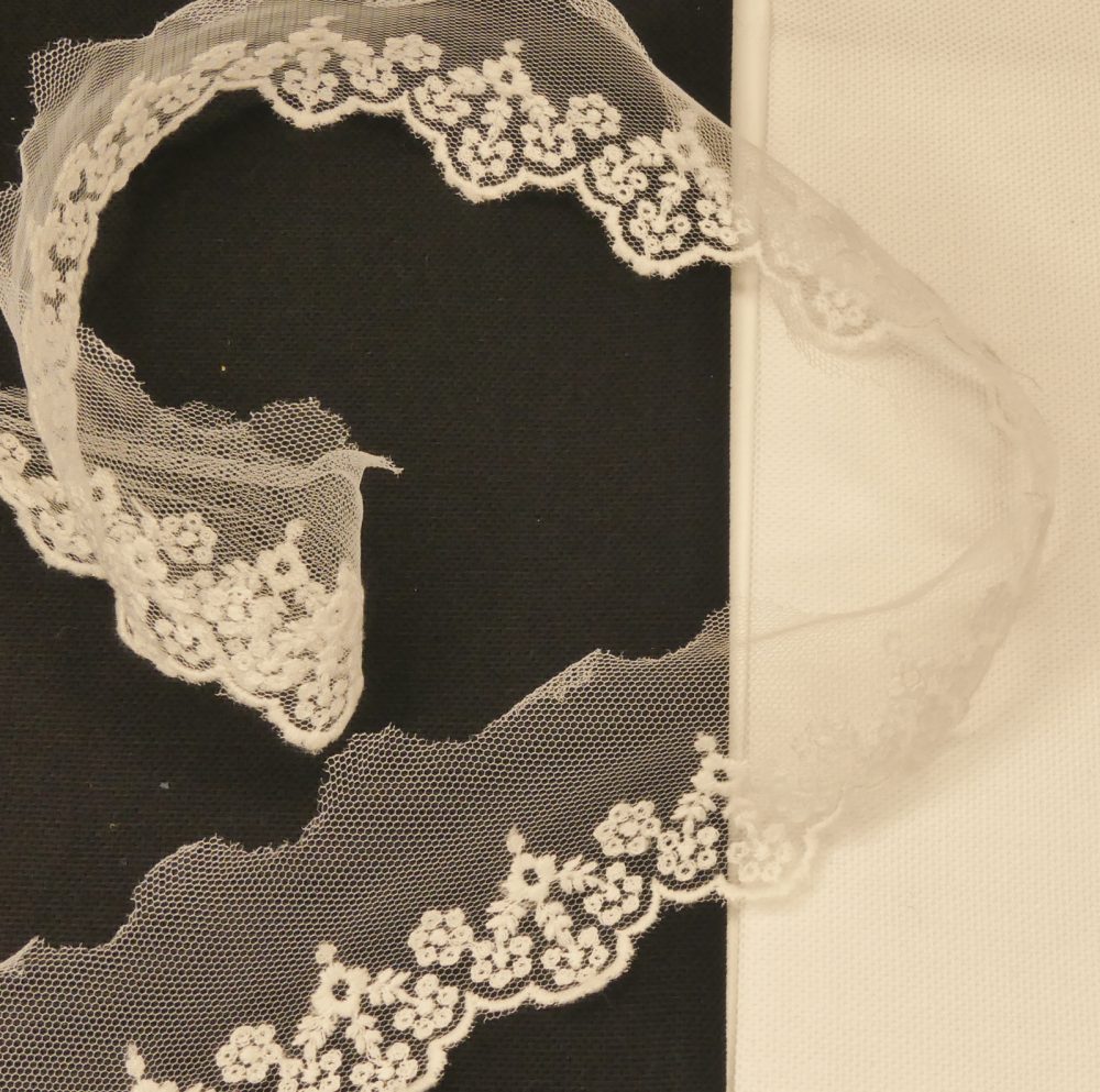 Dentelle fine