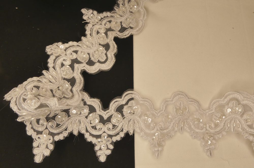Dentelle perles, paillettes