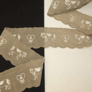 Ruban vache et cœur