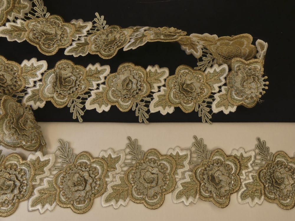 Dentelle guipure fleur