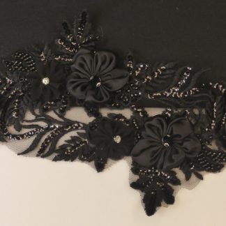 Écusson fleurs brodées