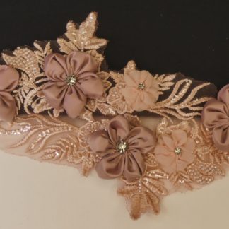 Écusson fleurs brodées