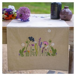 Chemin de table splendeur du jardin