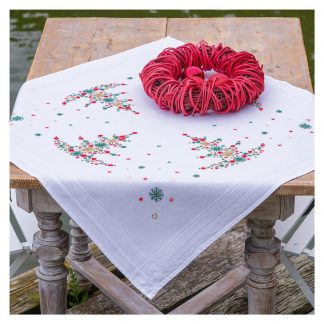 Nappe arbre de noël avec décoration