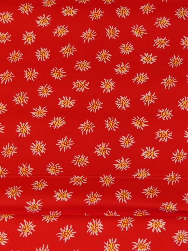 Tissu Rouge avec edelweiss