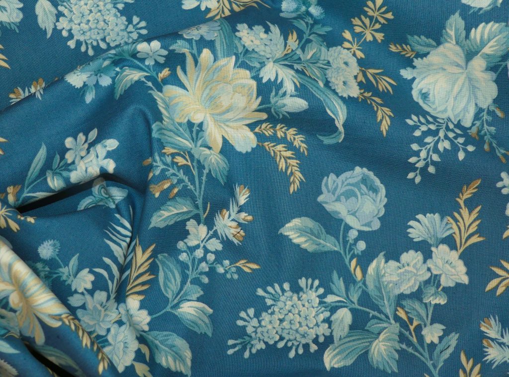 Tissu motif fleurs beiges