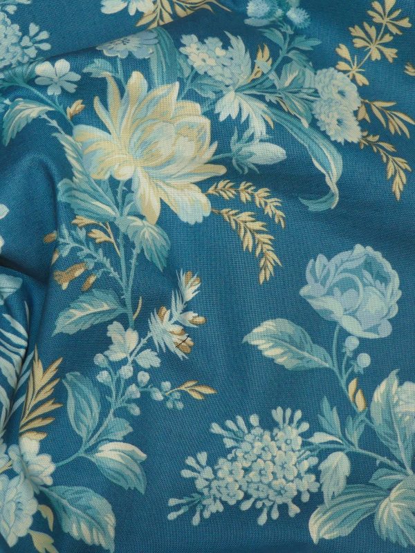 Tissu motif fleurs beiges