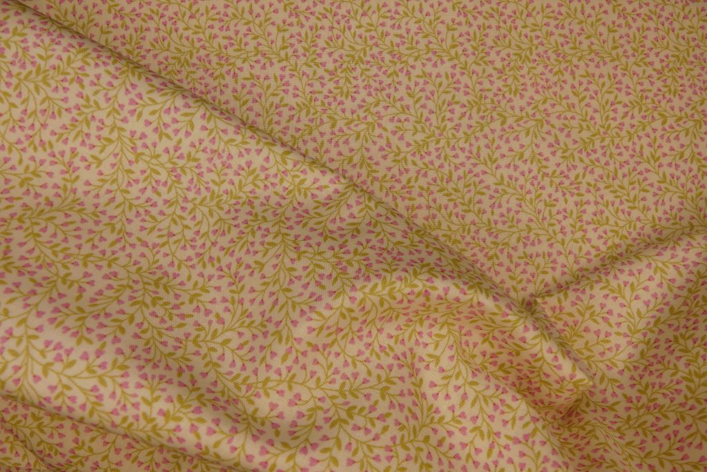 Tissu motif petites fleurs