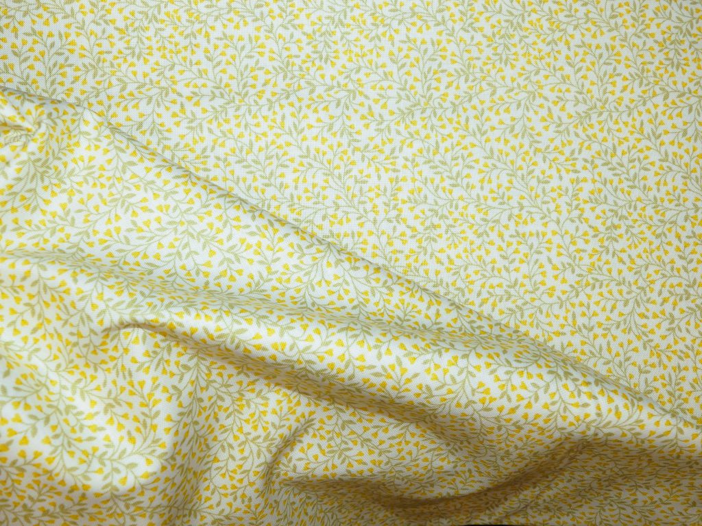 Tissu motif petites fleurs