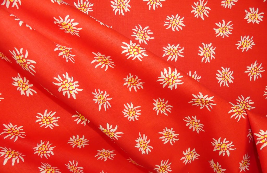 Tissu edelweiss rouge