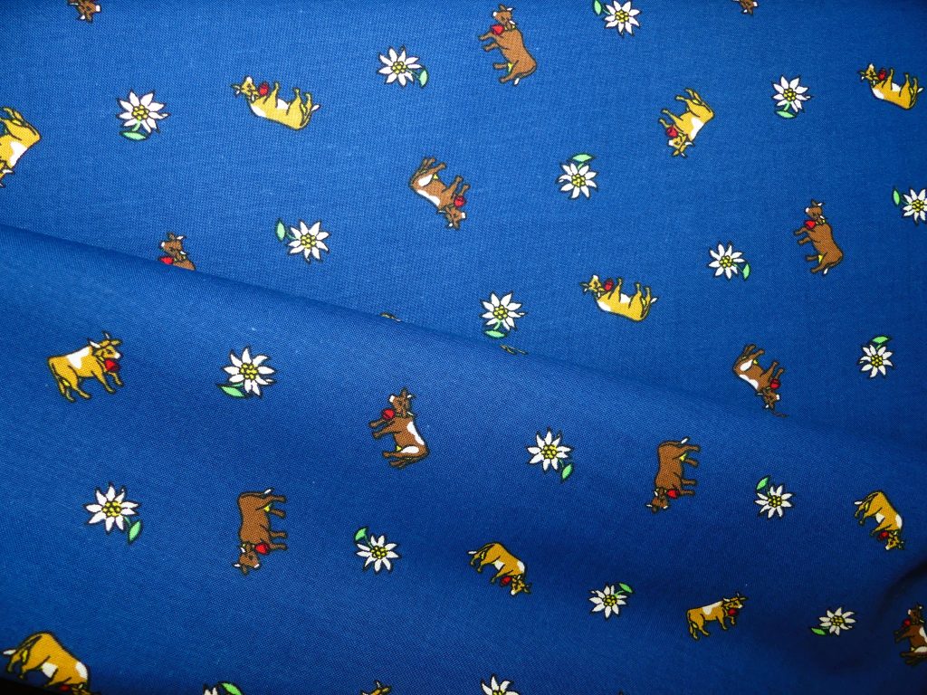 Tissu edelweiss et vache bleue