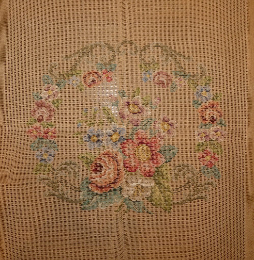 Tapisserie Tramé Couronne de fleurs