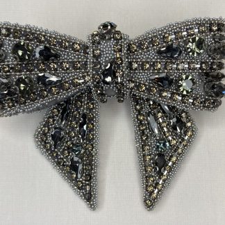 Broche nœud strass