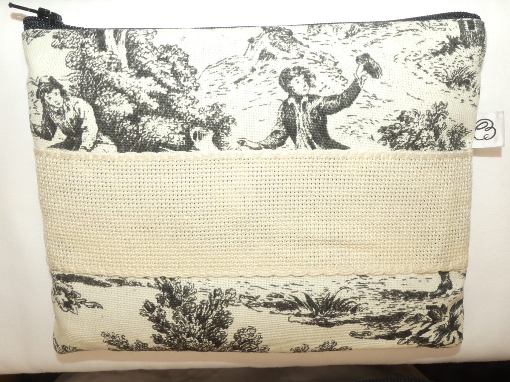 Trousse jouy noire