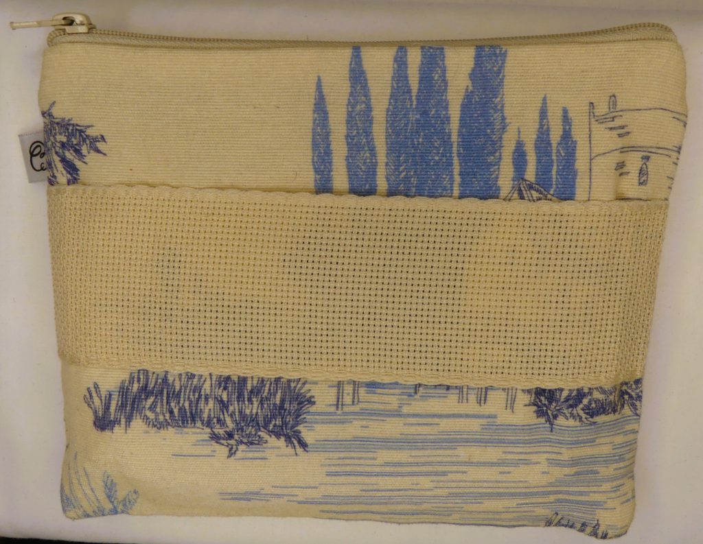 Trousse jouy bleue