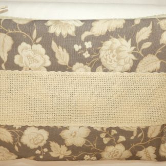 Trousse fleur beige