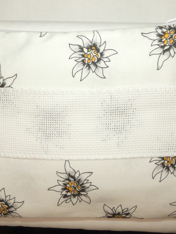 Trousse edelweiss blanche