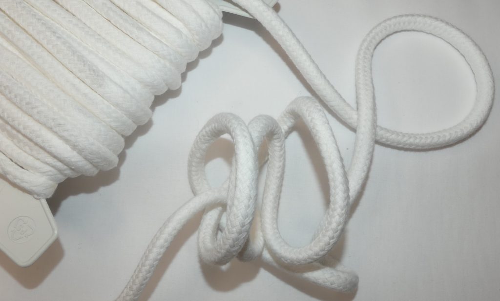 Cordelette blanche