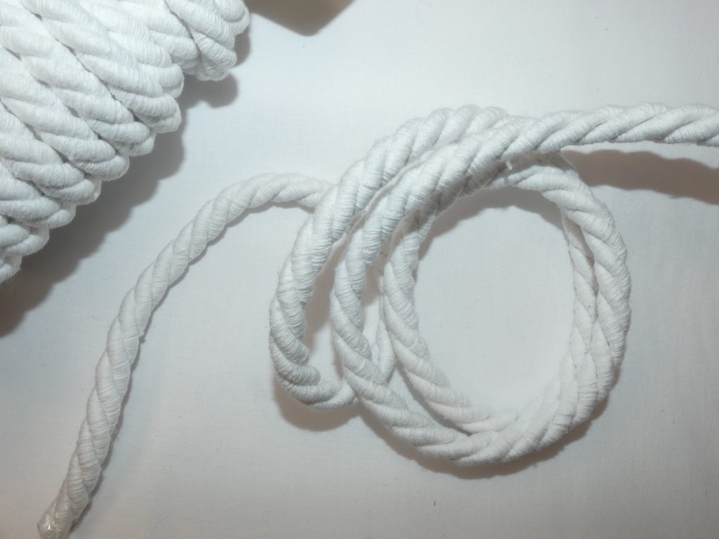 Cordelette blanche