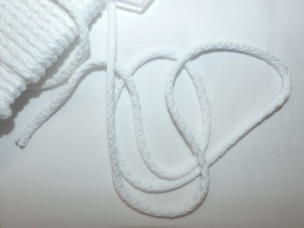 Cordelette blanche