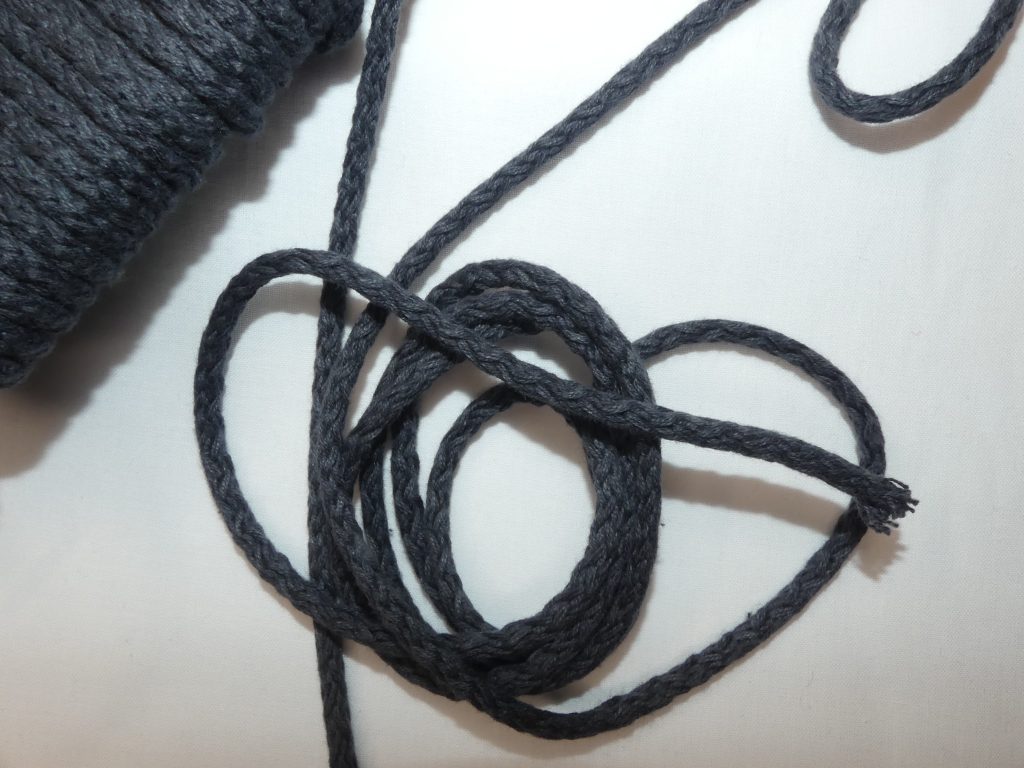 Cordelette gris foncé